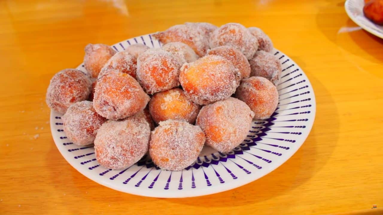 Bolinho de Chuva com Banana