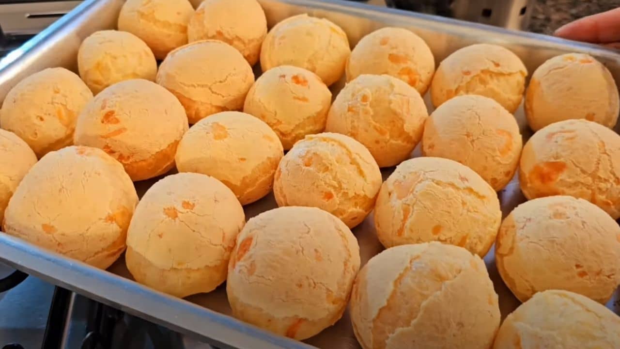 Pão de Queijo com Polvilho Azedo