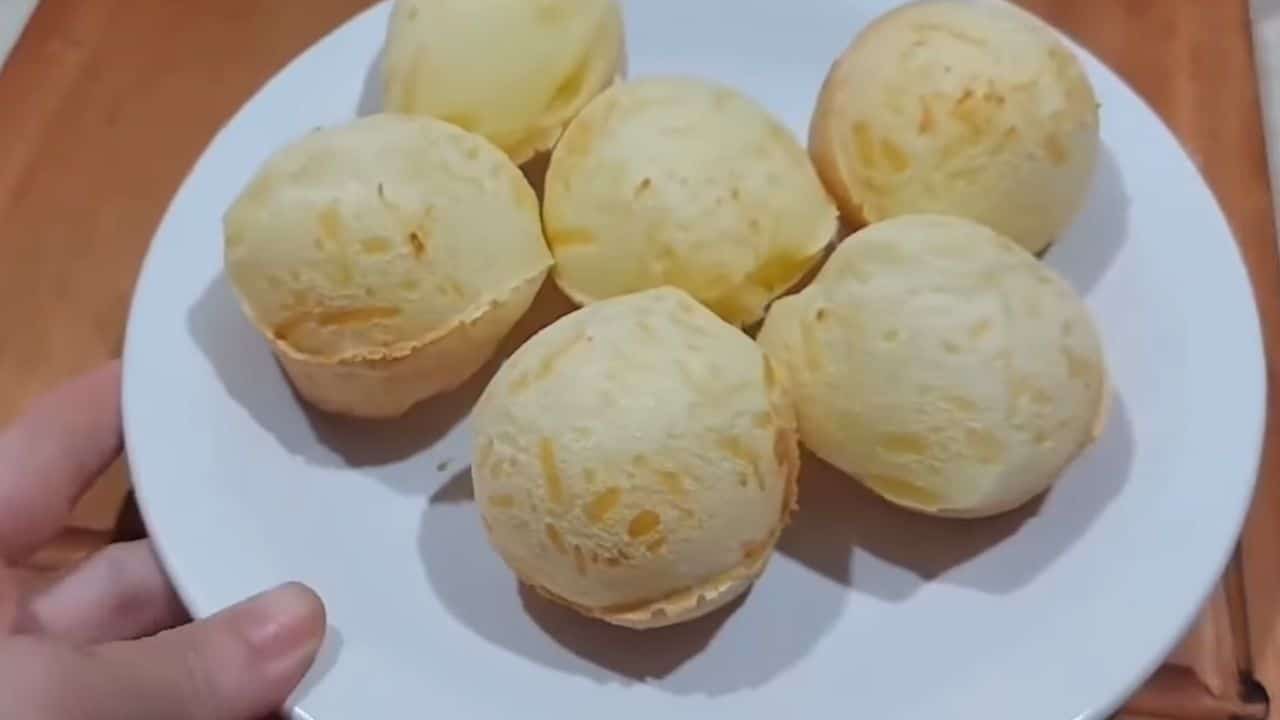 Pão de Queijo Simples 3 Ingredientes