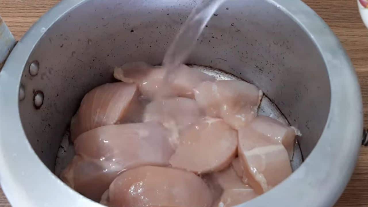 Preparar o frango para cozinhar